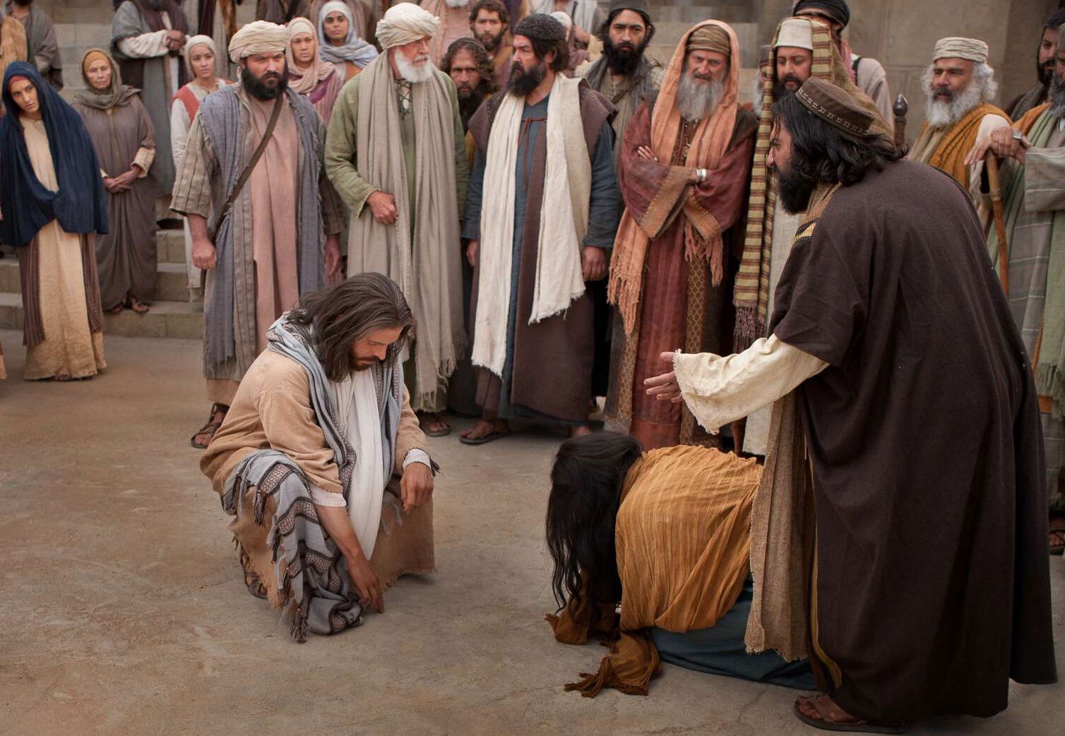 Jesus Stooped Down Calvary Tabernacle